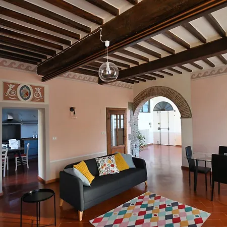 Palazzo Cofani 펜션 *