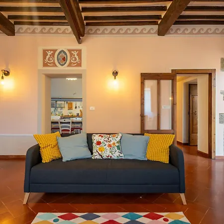 Palazzo Cofani Holiday home *